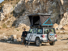 SkyPod Lair Roof Tent